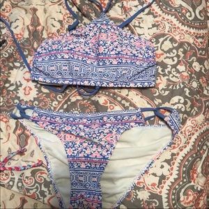 Women’s bikini size large